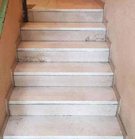 Oda ve Kahvaltı Iride